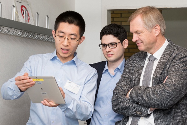 20190215-CN-01-041.jpg - ***Kundenauftrag*** Abschlussveranstaltung des IPEK-Innovationsprojektes© copyright by Karlsruher Institut für TechnologieAllgemeine Services - CrossmediaAbdruck honorarfrei im redaktionellen BereichBelegexemplar erbeten